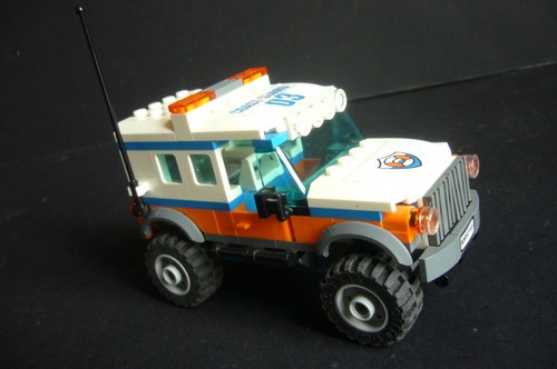 LEGO CITY: COAST GUARD: 4x4 RESPONSE UNIT (60165) - 第 5/19 張圖片