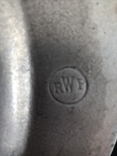 4 Wilton Columbia PA Armorial Pewter RWP Plough Tavern Dinner Plates 10 3/4 inch - Picture 12 of 13