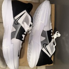 Nike Kyrie DJ6012-102 Size 12m White Black Grey