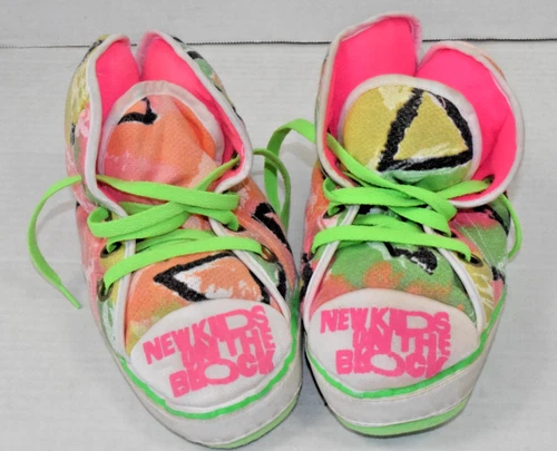 Slippers Size Child Large New Kids On The Block 1990s vintage concert t-shirt, vintage, size L, single stitch, B+ condition