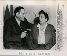 1947 Joe Mccarthy His Wife At Their Hotel In New York Wirephoto 8x10