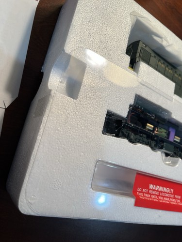 NOS Proto 2000 Series HO Scale S1 Locomotive Reading RR #53 Green - Picture 3 of 7