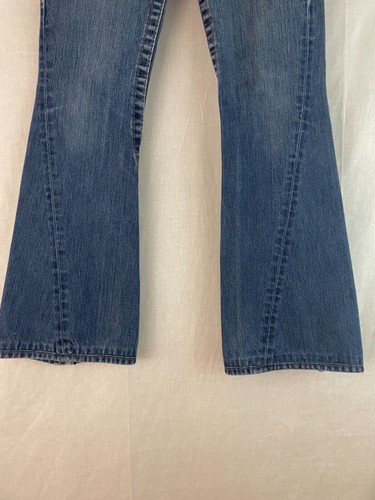 True Religion Jeans 26 Baumwolle Blue Wash Denim Fade Low Rise Zip Front Flared - Bild 7 von 8