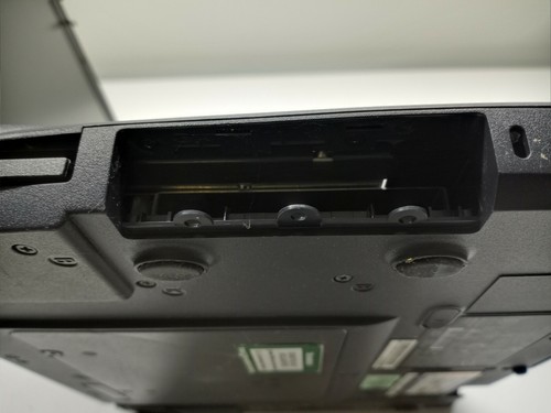 Dell Latitude PP01L Laptop NO HDD,CPU,Ram No AC Adapter Missing Keys FOR PARTS - Picture 8 of 12