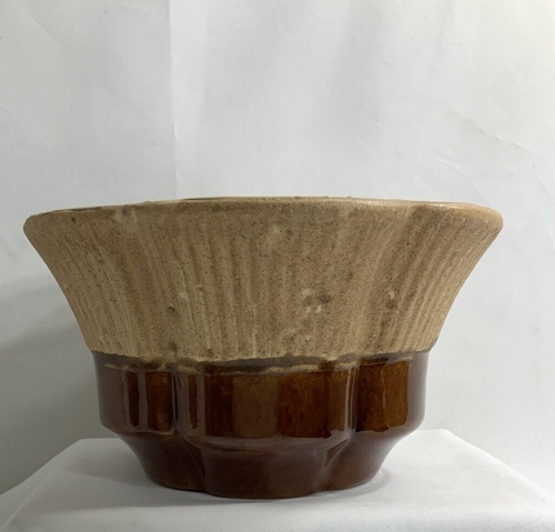 Haeger U.S.A. 156 Beautiful Glaze Brown/Rust Scallop Edge Planter-Bowl 8 Inches - Picture 4 of 9