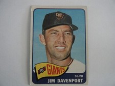 1965 Topps Baseball Card #213 Jim Davenport San Francisco Giants