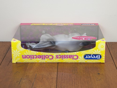 Breyer 2013 Horse Of The Year Limited Edition Mariah Morab Figure 62113 **NEW** - Picture 5 of 12