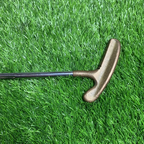 Acushnet Bullseye 35R Flangia Putter 35” Albero in Acciaio Scanalato Royal Grip RH 4878 - Foto 17 di 24