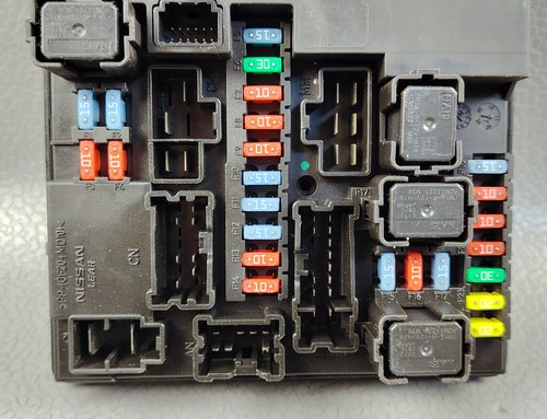 06 12 Nissan Pathfinder Frontier Titan IPDM BCM Body Control Module 284B7ZE03B - Picture 8 of 10