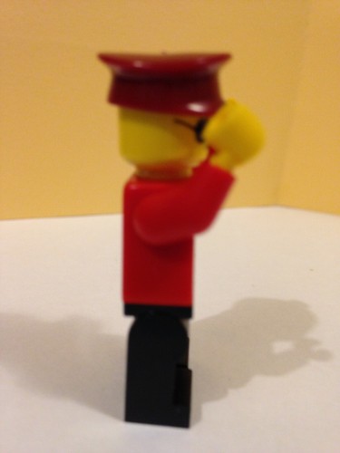 Lego cty1106 Post Office - Minifigure - City/Town/Post Office - Airmail Logo/Hat - Picture 4 of 5