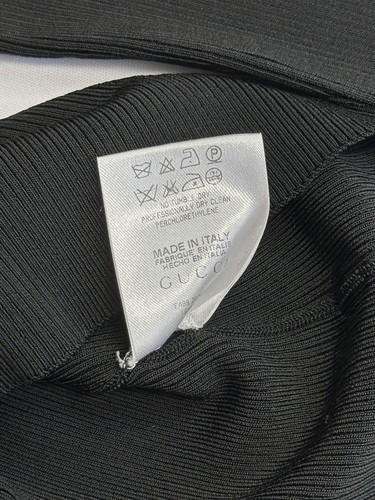 Jersey de Colección GUCCI Tejido Fino Acanalado Manga Larga Pequeño Negro Cuello en V Cinturón - Imagen 6 de 7