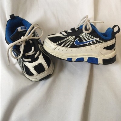 infant sneakers size 4