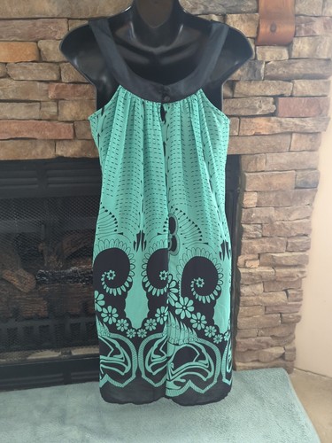 Eyeshadow Dress Size S Green & Black Floral Beauty  - Bild 6 von 9