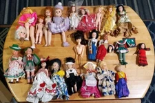 Mixed Lot Of Vintage Plastic  Sleepy Eye  Dolls (Celluloid) 17+5