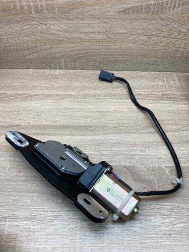 8362371 BMW E39 Series Trunk Tailgate Lock Mechanism Actuator VDO - Picture 6 of 7