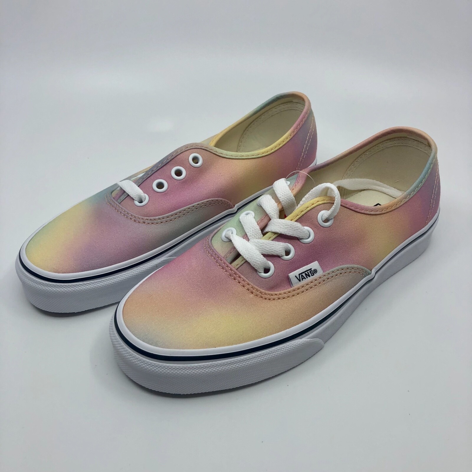 vans aura shift authentic