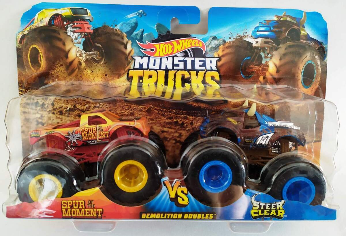 Hot Wheels Monster Trucks 2 Pack Spur of the Moment vs. Steer Clear
