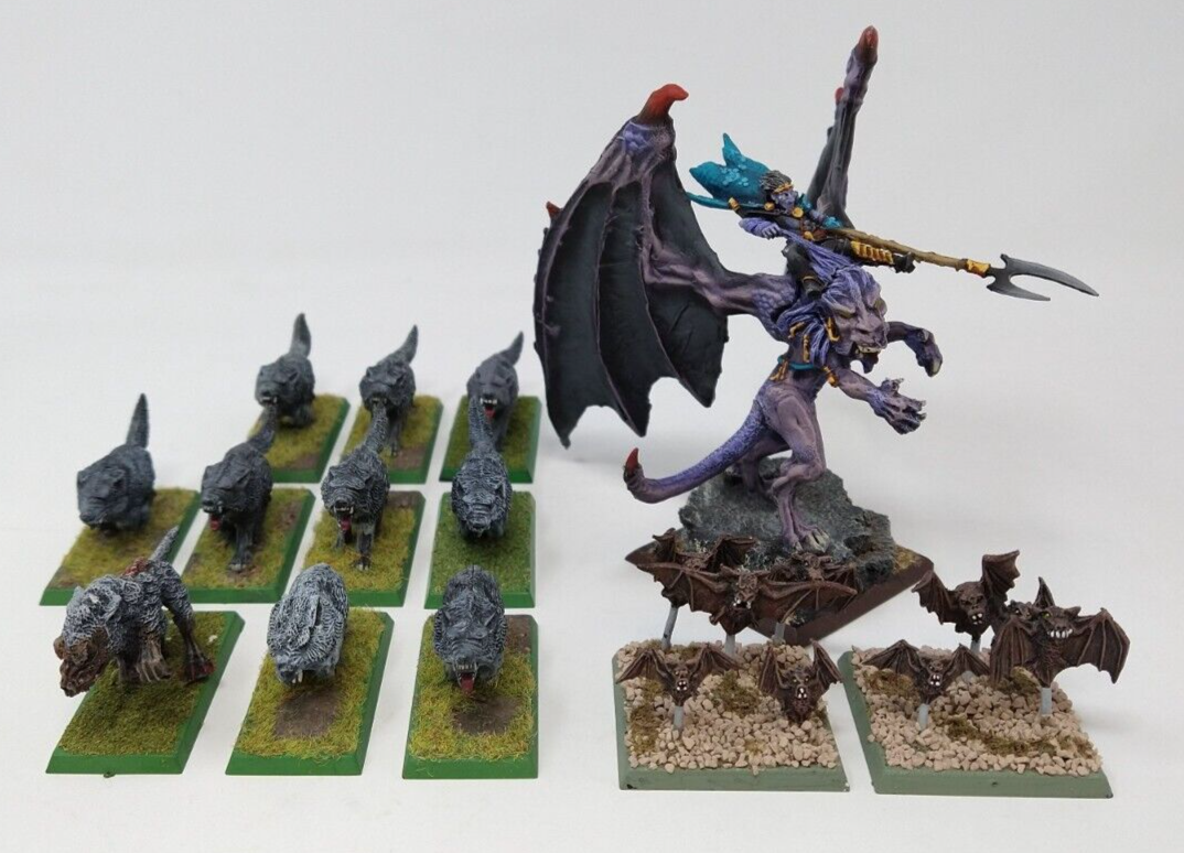 Warhammer Fantasy: Dark Elves - Beastmaster on Manticore w/ Beasts