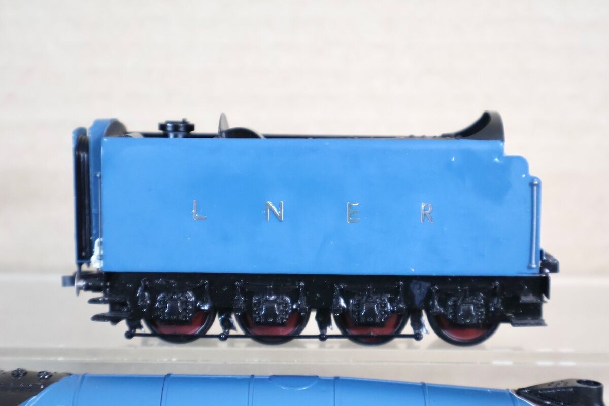 PRO-SCALE KIT BUILT BRASS LNER 4-6-2 A4 LOCO 4492 DOMINION