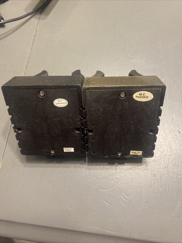 (2) Streamlight 75100 Stinger Flashlight Battery Charger Holders BASE ONLY - Picture 2 of 3