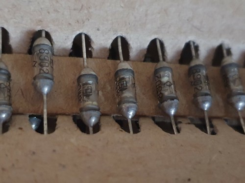  D18 20V The diode is germanium  clear glass. NOS  USSR Lot-100pcs+ - Picture 1 of 3