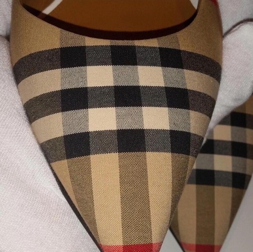 Burberry Heels  - Picture 13 of 13