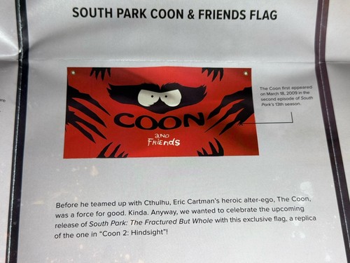 Loot Crate - South Park: Coon and Friends Sammlerstück Flagge/Wandbanner - Neu