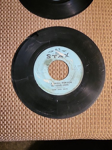Pair Of Vintage Vinyl 45 RPM Sam & Dave On Stax Label - Picture 8 of 9