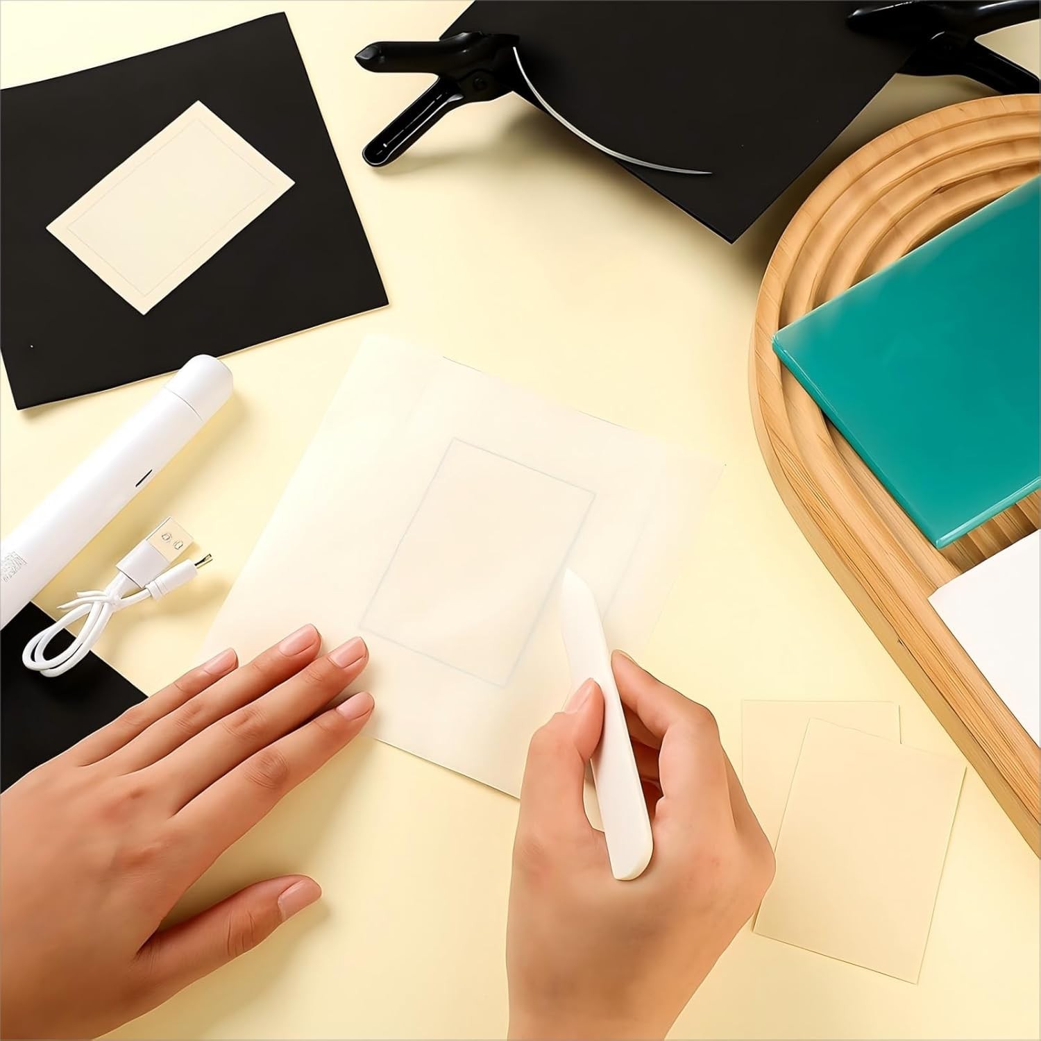 LemonRoad 52 Pcs Trade Card Flattening Kit Sports Card Repair Care Cleaning T