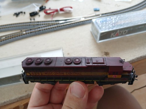 Kato N Scale SD45 Wisconsin Central WC 6585 DCC Equipado Resistente a la intemperie - Imagen 4 de 6