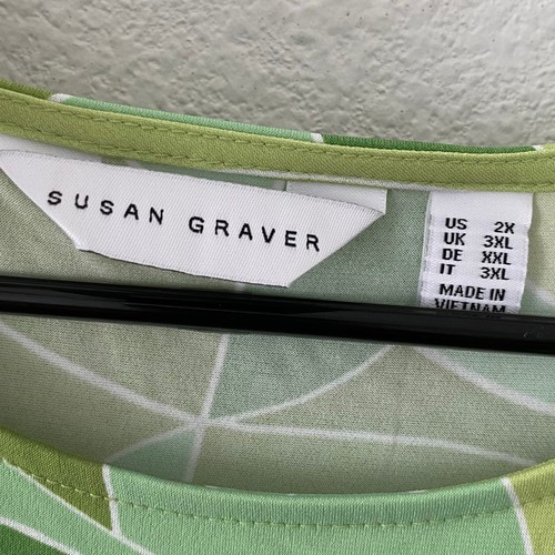 SUSAN GRAVER NWOT Abstract Liquid Knit Blouse Green Size 2X Three Quarter Sleeve - Picture 3 of 4
