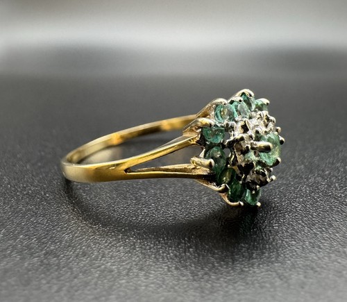 9k Yellow Gold Emerald & Diamond Heart Shaped Ring - Picture 2 of 9