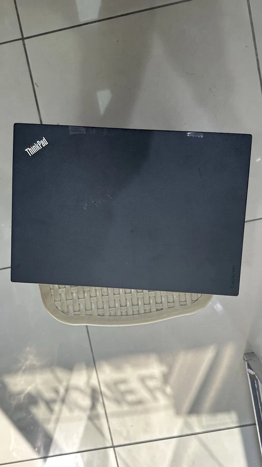 Lenovo ThinkPad T460s · i5-6600U · 8GB · 250GB, photo 2 of 2