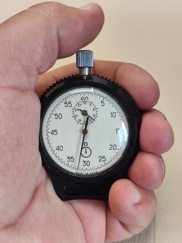 Vintage Soviet mechanical chronometer AGAT, made in USSR in 1974... - Picture 10 of 15