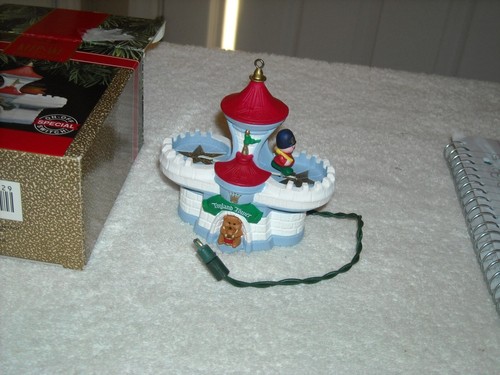 Vintage Hallmark Keepsake Magic Motion Ornament, 1991, mit Box Toyland Tower - Bild 5 von 11