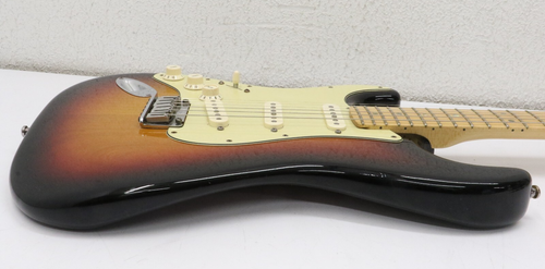 Fender American Deluxe Stratocaster 6-String Electric Guitar - 3-Color Sunburst - Imagen 9 de 24