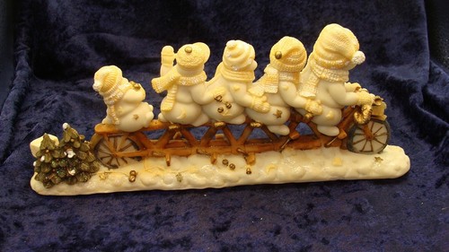 A Bicycle Built For 5 Snowmen ~ Resin ~ Heavy ~ 10.5 x 4 ~ Excellent Condition ~ - Picture 4 of 5