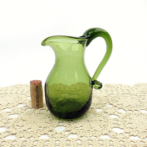 Vintage Miniatur Pilger 5" T Krug grün mundgeblasen Kunstglas geschwungener Griff  - Bild 1 von 7