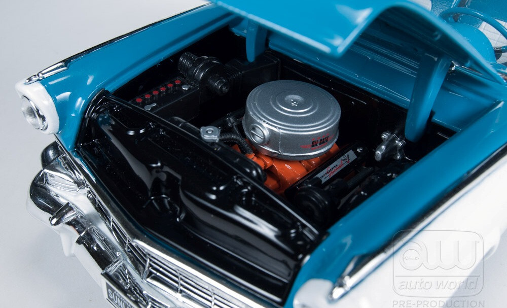 1956 Ford Sunliner Convertible Blue & White 1:18 Auto World
