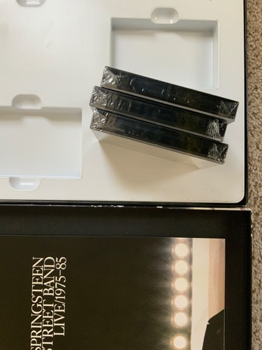 Bruce Springsteen - Live 1975 85 - Unopened Cassette Tape Box Set with Booklet - Picture 4 of 8