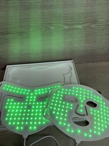 Nourished Bodynskin LED Light Therapy Face and Neck Mask Set 7 Colors, 222LED - Picture 12 of 13