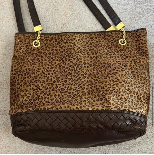 BOTTEGA VENETA Pelliccia pony vintage stampa leopardata. Caratteristiche tecniche - Foto 9 di 12