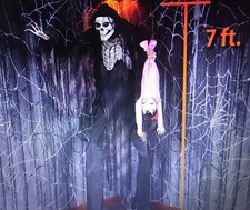 Halloween Animatronic 7 Ft Towering Boogey Man With Child Prop Seasonal Visions