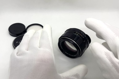【Almost MINT】Pentax SMC Super Multi Coated Takumar 50mm f1.4 M42 Lens From JAPAN - Video 1 of 1