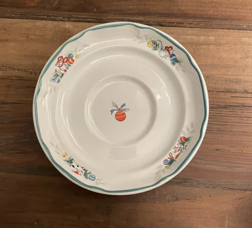 International Country Christmas Saucers 6.25" (Lot of 4) Stoneware Japan