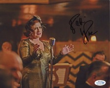 Patti Lupone Penny Dreadful Autographed Signed 8x10 Photo ACOA Patti Lupone Penny Dreadful Autographed Signed 8x10 Photo ACOA