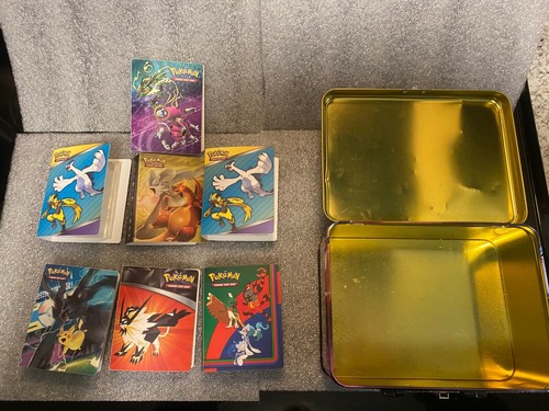Pokemon TCG 2018 Frühling Sammeltruhe Brotdose mit 7 Kartenhaltern/Heften