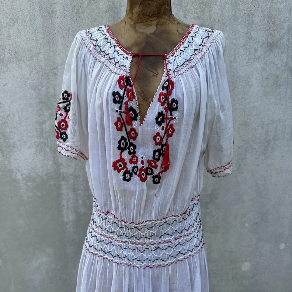Vintage 1930s Hungarian Peasant Dress Black & Red Hand Embroidery Cotton Smockin - Image 4 of 4