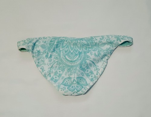 Mambo BNWT 2 Piece Aqua & White Paisely Print Flutter Bikini Size 16 - Bild 6 von 10