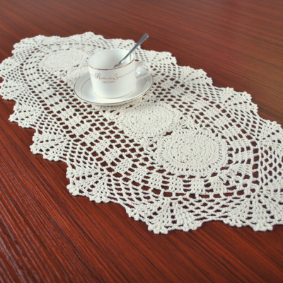 Vintage Hand Crochet Lace Table Runner Dresser Scarf Oval Doily Floral 11x35inch